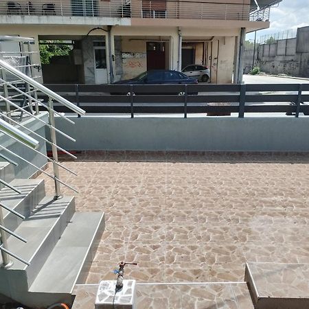 Dráma Black Eagle Apartment מראה חיצוני תמונה