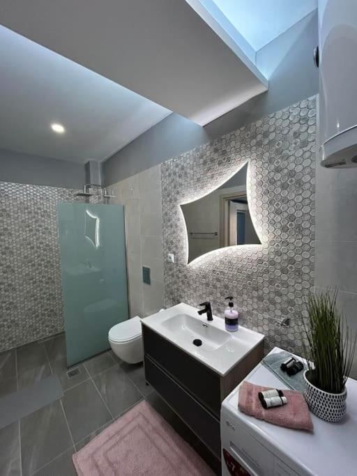 Dráma Black Eagle Apartment מראה חיצוני תמונה